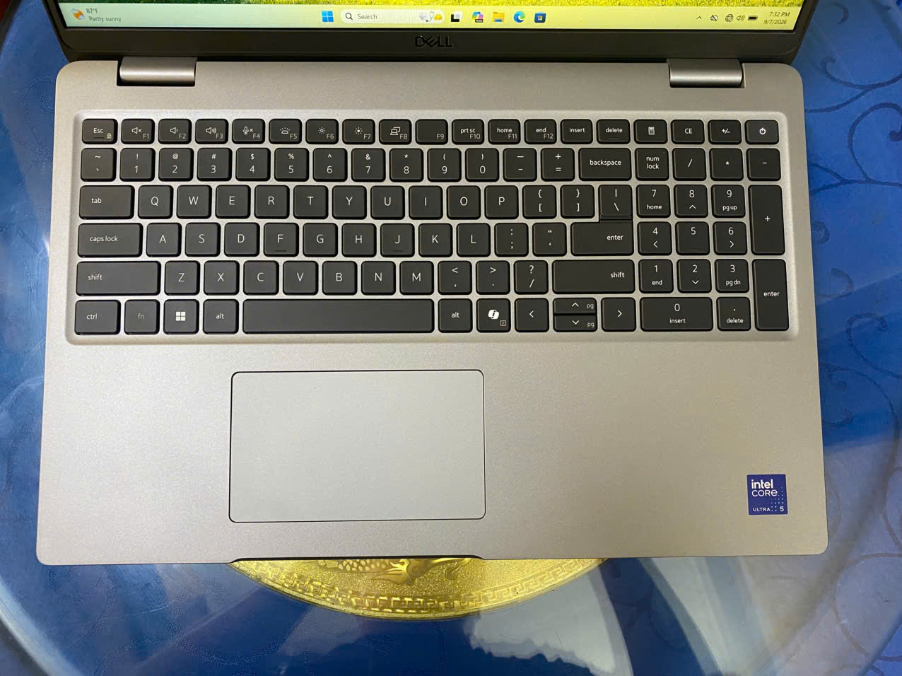 DELL LATITUDE 5550 I5 ULTRA 5-125H 16GB 256GB 15.6"FHD