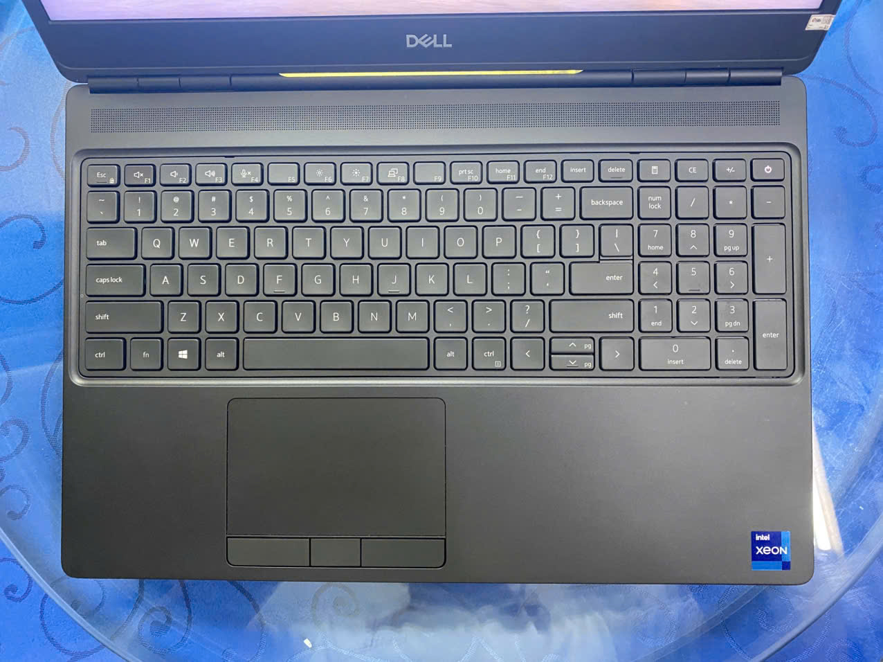 DELL PRECISION 7560 XEON W-11855M 32GB 15.6"4K VGA 8GB  Trang chủ 