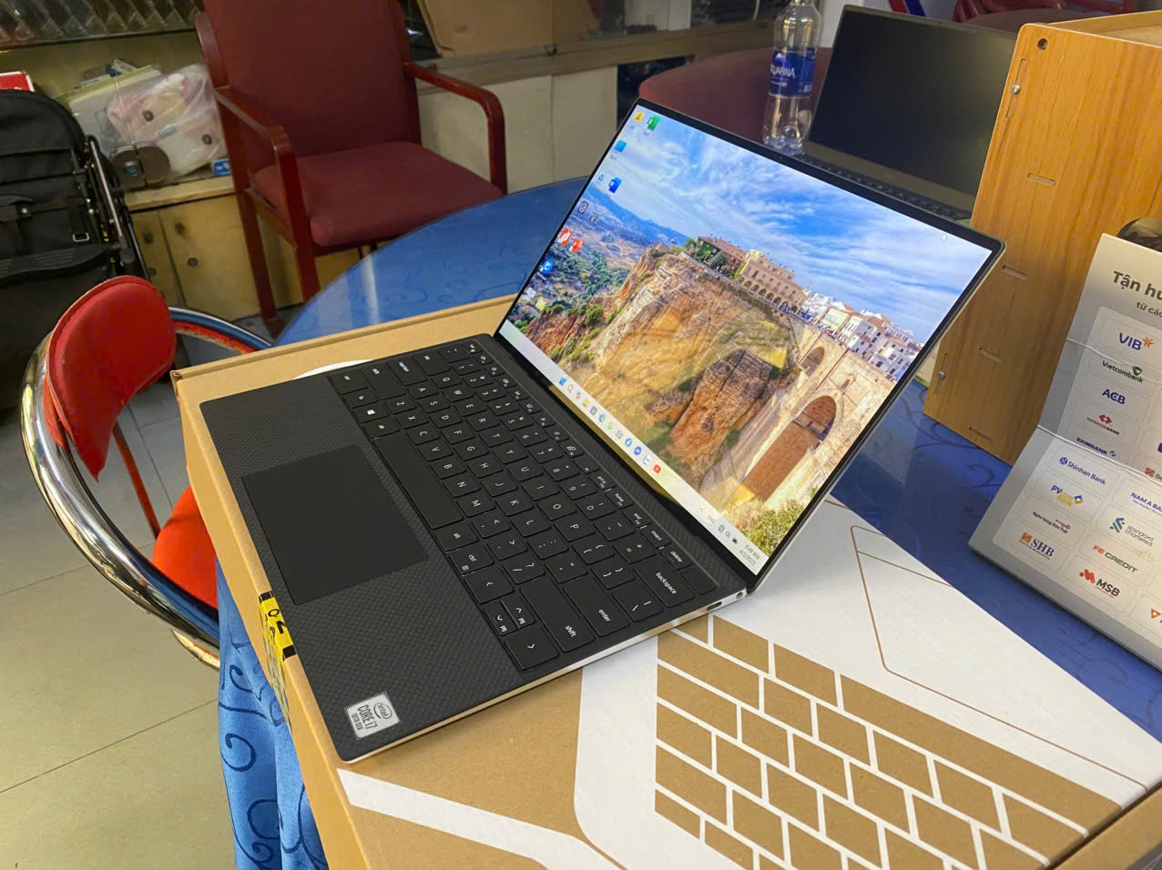 DELL XPS 9300 I7 1065G7 16GB 512GB 13.3"FHD TOUCH