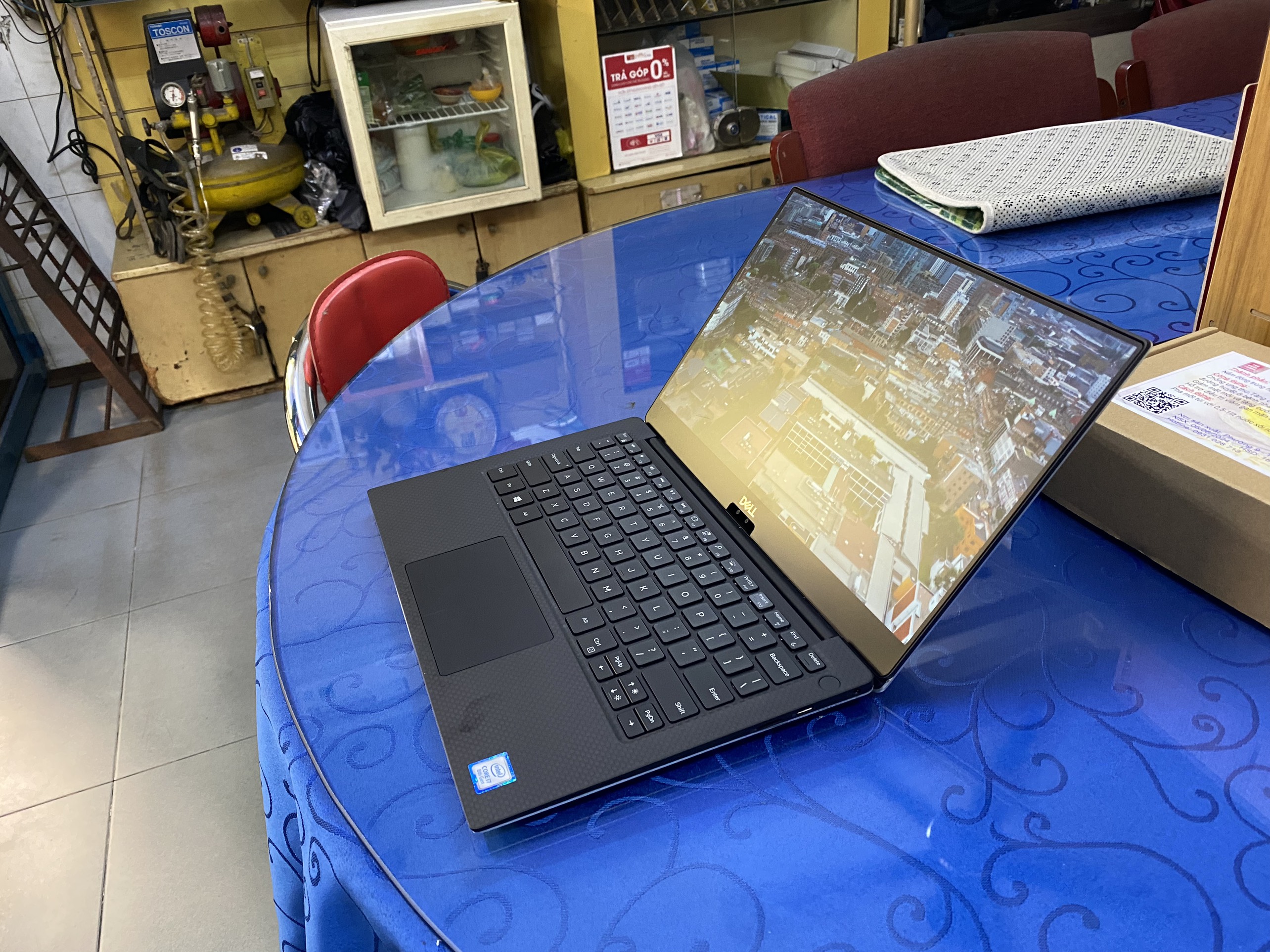 DELL XPS 9370 I7 8550U 16GB 512GB 13.3"FHD